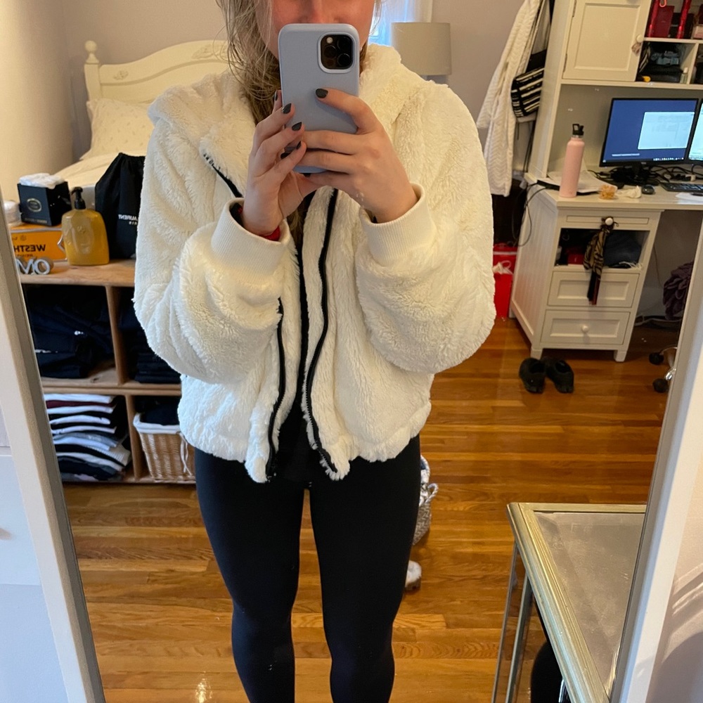 Furry Jacket - Picture 5 of 7